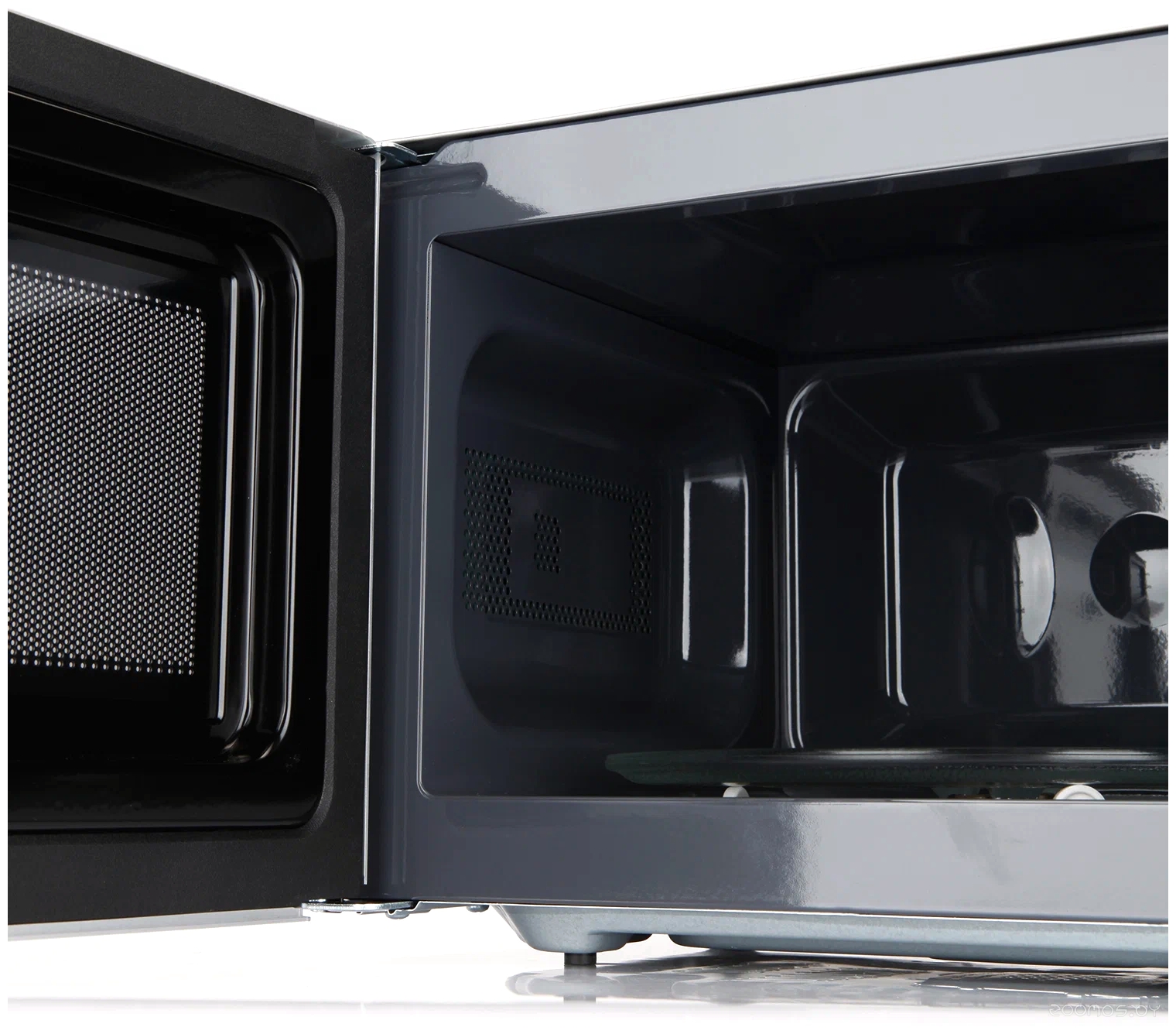 ������������� ���� Midea AM820CMF �  �������� ������� �������