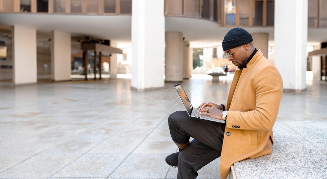 ������� Asus VivoBook S15 OLED S5507QA-MA007W (90NB14Q2-M005F0) �  �������� ������� �������