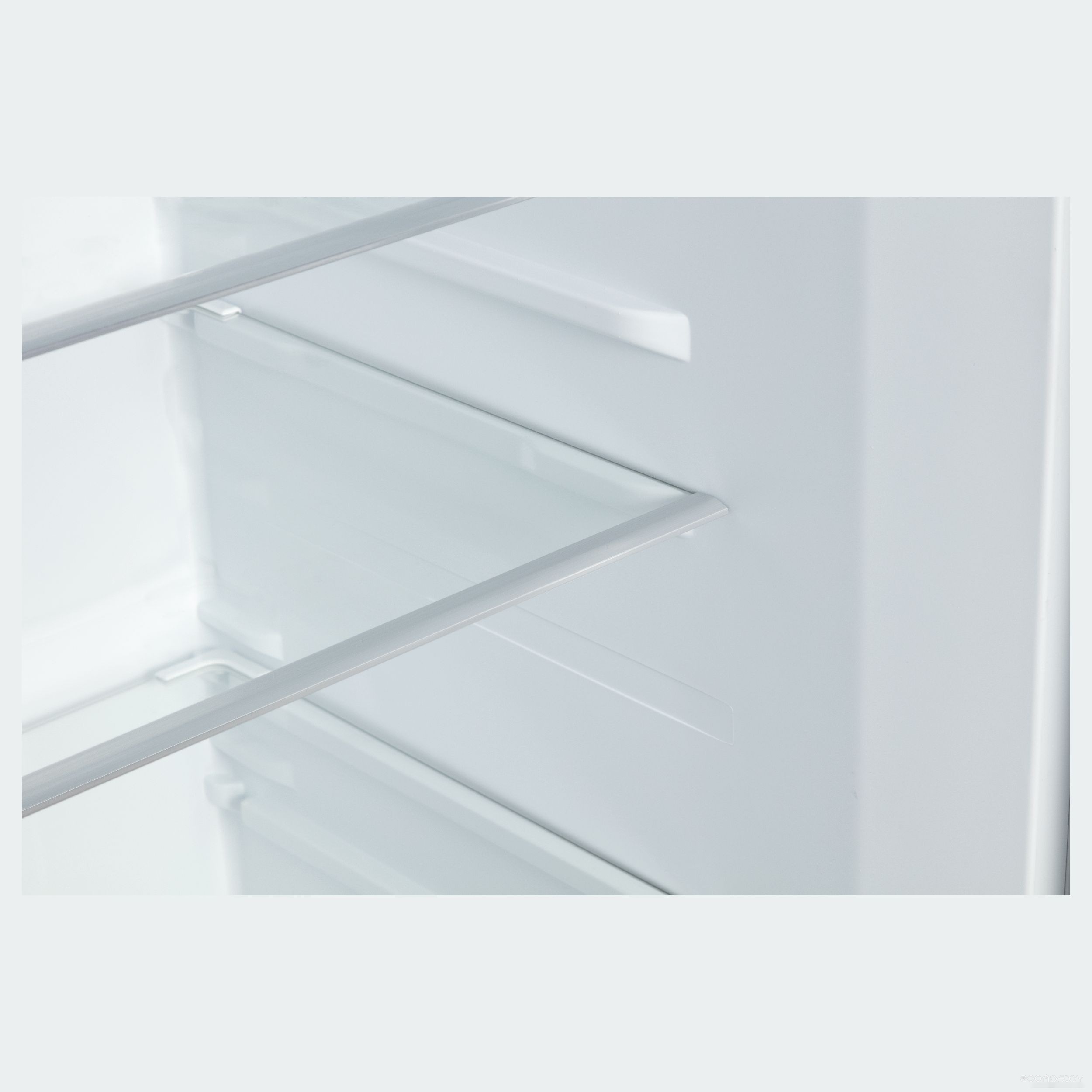 ����������� side by side Korting KNFS 93535 GW �  �������� ������� �������